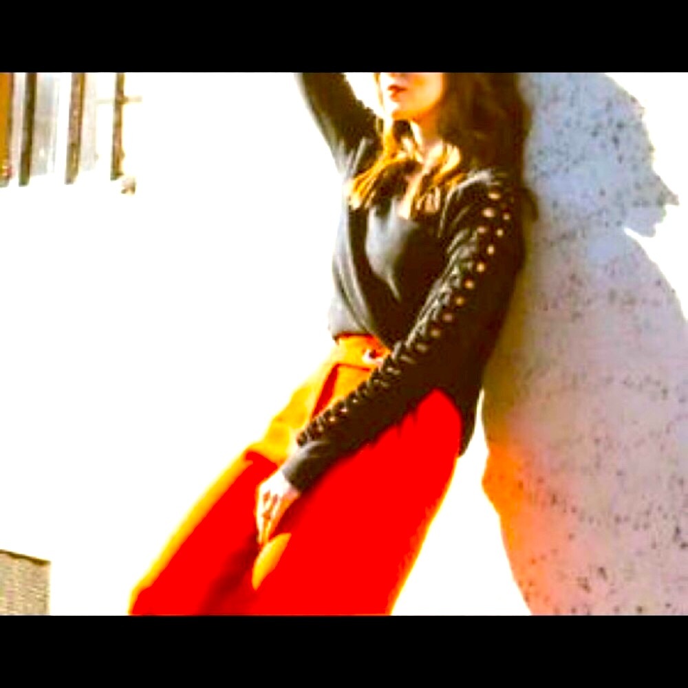 KINROSS 100% CASHMERE black crew neck